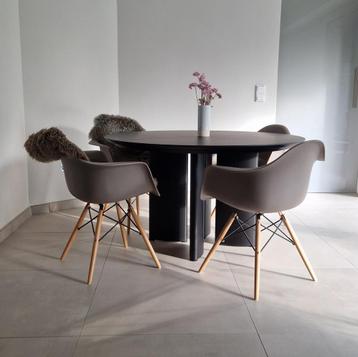 Uitschuifbare Design Tafel Arco beschikbaar voor biedingen