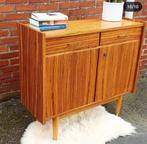 Vintage wandkast, Huis en Inrichting, Kasten | Wandmeubels, Ophalen