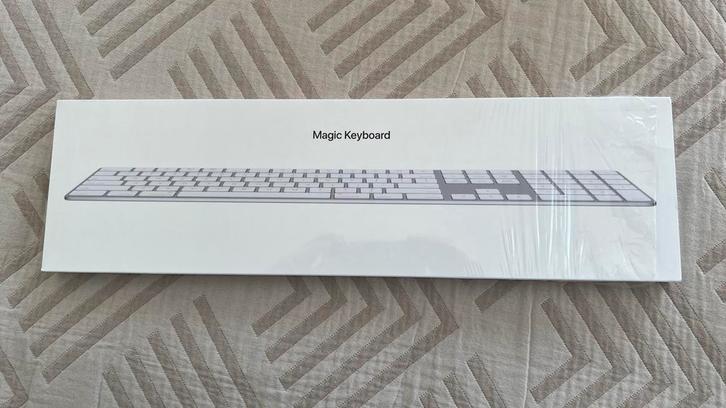 Origineel,Apple Magic Keyboard met numeriek gedeelte, Computers en Software, Toetsenborden, Nieuw, Qwerty, Draadloos, Ophalen of Verzenden