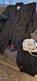 Karate pakken jeugd, Maat XS of kleiner, Vechtsportpak, Ophalen of Verzenden, Zo goed als nieuw