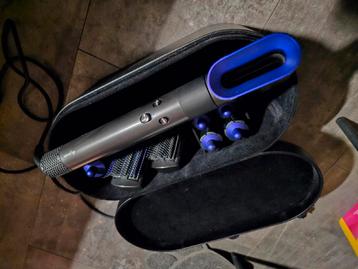 Dyson air wrap föhn  beschikbaar voor biedingen