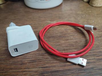 oneplus warp charge lader beschikbaar voor biedingen