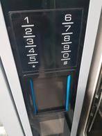 Frisdrank automaat Vendo G6 designline, Ophalen