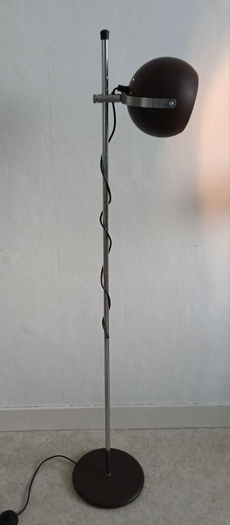 Vintage, jaren 70 vloerlamp / bollamp, donker bruin, Huis en Inrichting, Lampen | Vloerlampen, Gebruikt, 100 tot 150 cm, Metaal