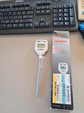 Goed werkende digitale thermometer beschikbaar voor biedingen