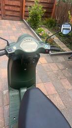 Capri geel kenteken 4 takt groen 2018, Fietsen en Brommers, Ophalen, Maximaal 45 km/u, Zo goed als nieuw, Benzine
