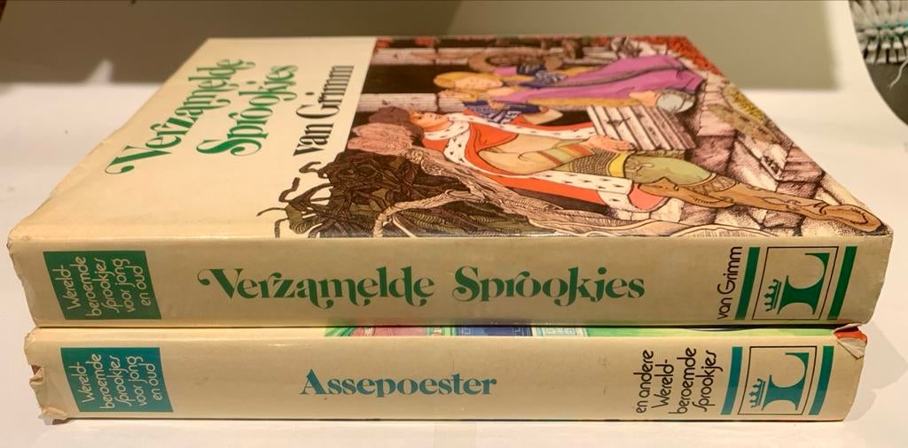 Boek Lekturama Assepoester en Verzamelde Sprookjes van Grimm, Ophalen of Verzenden, Gelezen, Lekturama