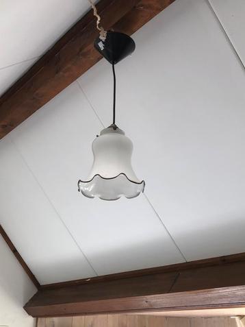 Vintage Glazen Hanglamp beschikbaar voor biedingen
