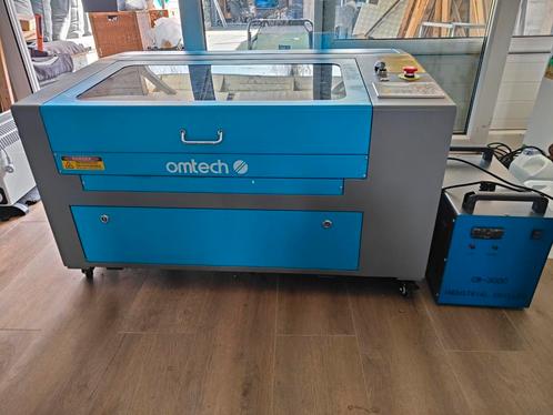 Omtech Co2 laser 60W, met waterkoeler, rotatie systeem, Doe-het-zelf en Verbouw, Gereedschap | Overige machines, Zo goed als nieuw