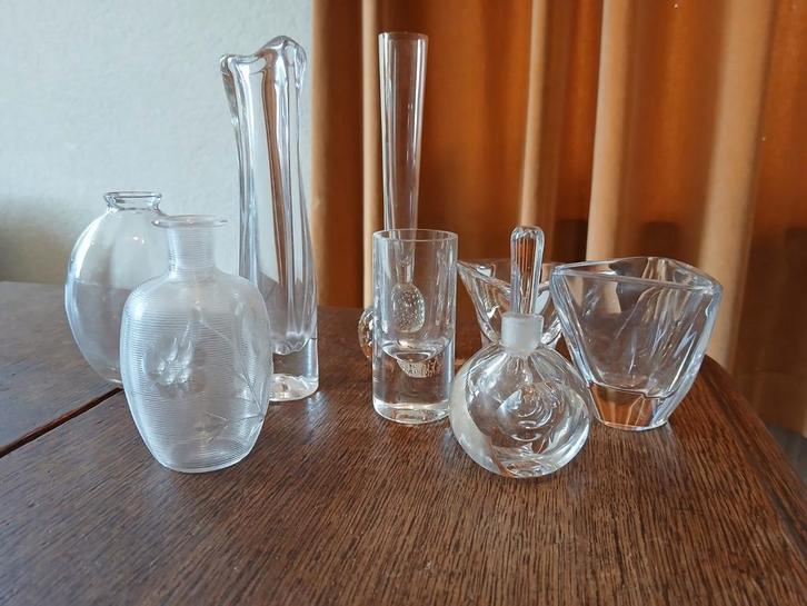 MOOIE GLASOBJECTEN, WAARONDER EEN ORREFORS PARFUMFLESJE....., Antiek en Kunst, Antiek | Glas en Kristal, Ophalen of Verzenden