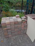 Gratis af te halen 15 x 15 cm 210 st circa 5m2, Tuin en Terras, Ophalen, Gebruikt, Klinkers, 5 tot 10 m²