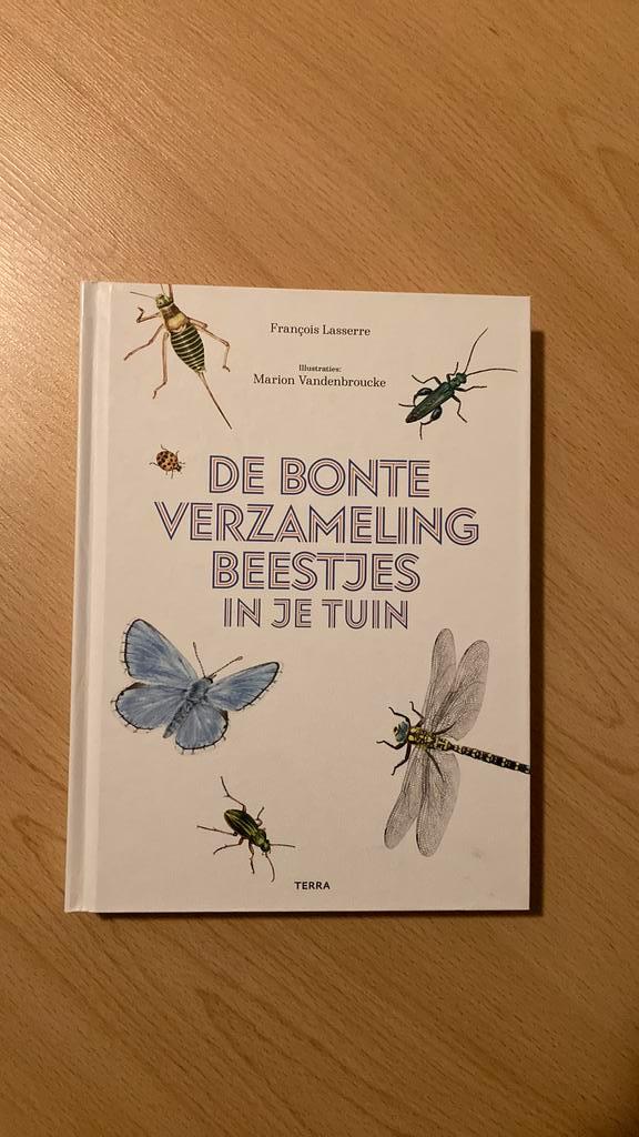 François Lasserre - De bonte verzameling beestjes in je tuin, Boeken, Dieren en Huisdieren, Zo goed als nieuw, Honden, Ophalen