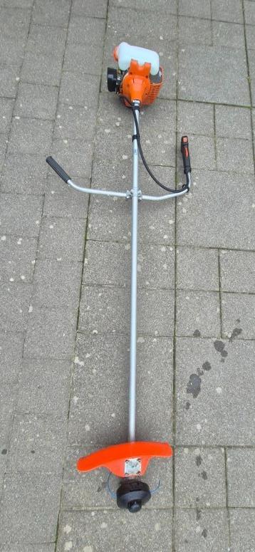 Echo Bosmaaier professioneel als nieuw !! beschikbaar voor biedingen