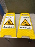 2 (LET OP OPEN LUIK) borden, Ophalen
