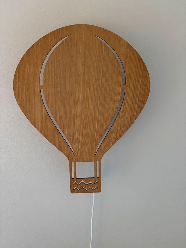 Ferm Living Luchtballon Wandlamp Hout, Huis en Inrichting, Lampen | Wandlampen, Zo goed als nieuw, Hout, Ophalen of Verzenden