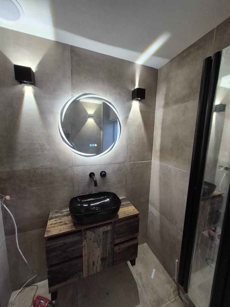 Aannemer Badkamer Renovatie,  Klussen: In en om Uw Huis, Diensten en Vakmensen, Stukadoors en Tegelzetters, Mozaïek, Pleisterwerk