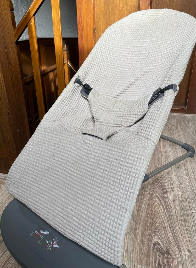 BabyBjörn Wipstoel Balance Soft - Donkergrijs, Kinderen en Baby's, Wipstoeltjes, Overige merken, Verstelbaar, Wipstoel, Ophalen of Verzenden