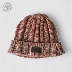 Oranjeroze gebreide Vans muts, Overige maten, Ophalen of Verzenden, Vans, Gedragen