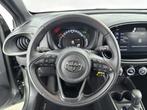 Toyota Aygo X - 1.0 VVT-i S-CVT Play // APPLE CARPLAY // CAM, Auto's, Stof, Gebruikt, 4 stoelen, 3 cilinders