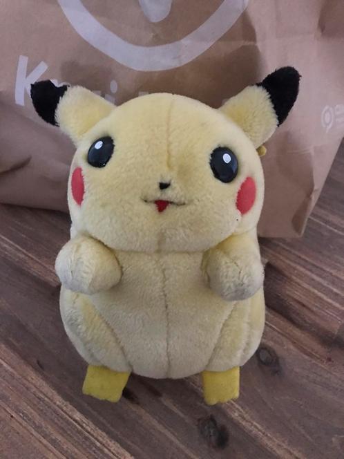 Pokemon pikachu 1998 knuffel plush, Kinderen en Baby's, Speelgoed | Knuffels en Pluche, Gebruikt, Overige typen, Ophalen of Verzenden