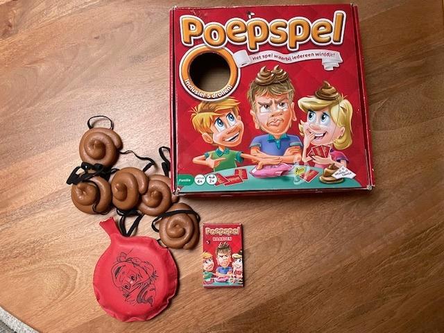Het poepspel in zeer goede staat! En nog meer leuke spellen, Hobby en Vrije tijd, Gezelschapsspellen | Bordspellen, Zo goed als nieuw