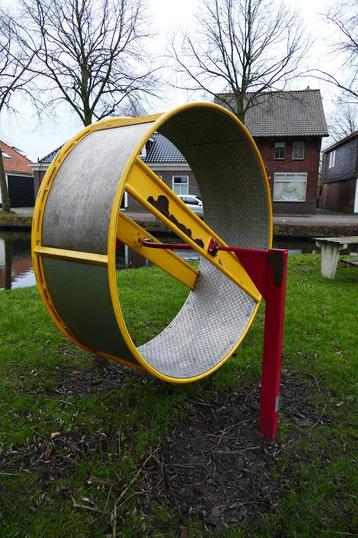Speeltoestel looprad/wiel  beschikbaar voor biedingen