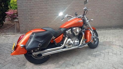 Honda VTX 1800, Motoren, Motoren | Honda, Particulier, Chopper, meer dan 35 kW, 2 cilinders, Cardan-aandrijving, Ophalen
