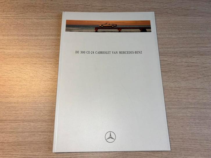 Folder Mercedes-Benz 300CE-24 Cabriolet (A124) 1992, Boeken, Auto's | Folders en Tijdschriften, Zo goed als nieuw, Mercedes, Ophalen of Verzenden