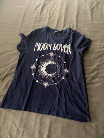 T shirt beschikbaar voor biedingen