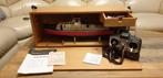 Vintage modelboot in houten kist, compleet met zender etc., Hobby en Vrije tijd, Modelbouw | Boten en Schepen, Ophalen of Verzenden