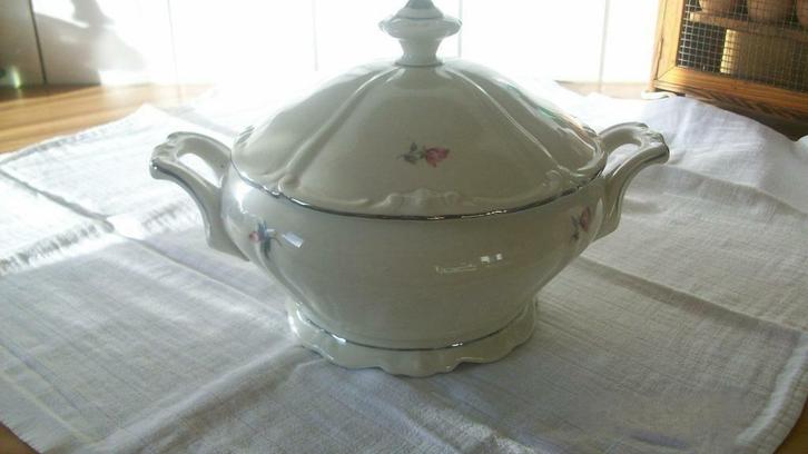 Brocante dekschaal Jäger, Antiek en Kunst, Antiek | Schalen, Ophalen of Verzenden