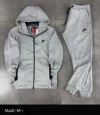 Nike Tech Fleece Trainingspak - Nieuwstaat, Kleding | Heren, Sportkleding, Maat 48/50 (M), Ophalen of Verzenden, Zo goed als nieuw