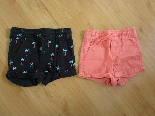 Primark - twee leuke korte broekjes maat 92, Kinderen en Baby's, Kinderkleding | Maat 92, Zo goed als nieuw, Jongen, Broek, Ophalen of Verzenden