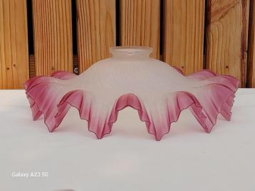 Art deco lampenkap ijskristallen vorm en roze rand  beschikbaar voor biedingen