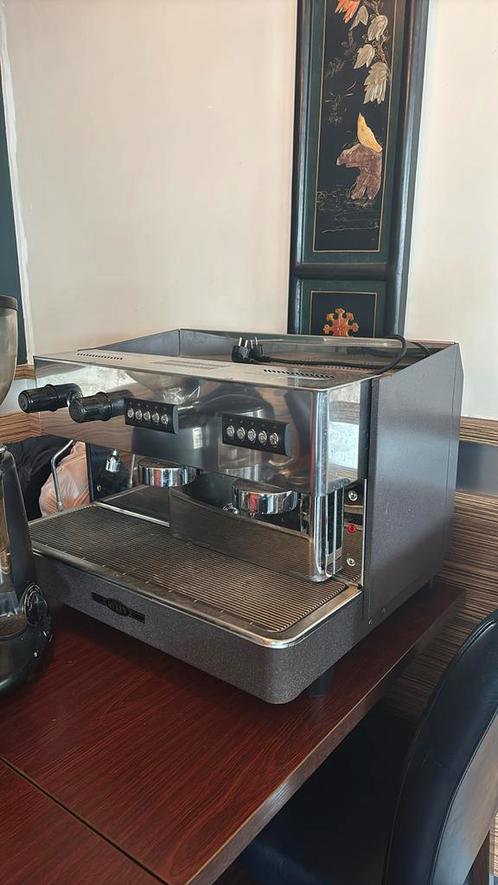 Queen koffiemachine professionele horeca espressomachine, Witgoed en Apparatuur, Koffiezetapparaten, Gebruikt, Koffiebonen, Koffiemachine