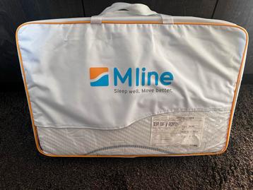 M Line Wave Pillow 13 - Nieuw in verpakking beschikbaar voor biedingen