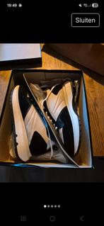 Van Dalen leren snaekers, Kleding | Dames, Schoenen, Beige, Ophalen of Verzenden, Van Dalen, Sneakers of Gympen