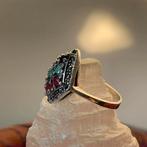 Robijn smaragd spinel beschermt liefde passie geluk uniek, Nieuw, Ophalen of Verzenden, 17 tot 18, Dame of Heer