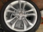 Audi A5 velgen 18" met Pirelli zomerbanden, Auto diversen, Autosport-onderdelen, Gebruikt, Ophalen of Verzenden