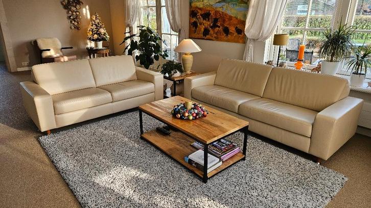 Leren bankstel Montel roomwit 3 zits en 2 zits, Huis en Inrichting, Banken | Bankstellen, Gebruikt, Rechte bank, Vierpersoons of meer