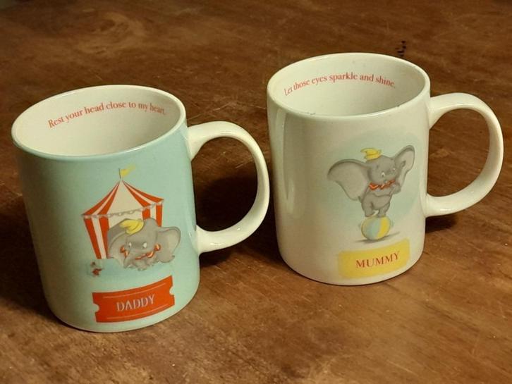 Dumbo mug set / 2 bekers Mummy and Daddy, Huis en Inrichting, Keuken | Servies, Zo goed als nieuw, Kop(pen) en/of Schotel(s), Overige stijlen