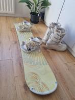 Snowboard with bindings 145cm, Sport en Fitness, Gebruikt, Ophalen of Verzenden, Board