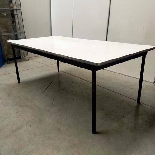Zeer degelijke werkbank / tafel - 78x210x105 cm, Huis en Inrichting, Tafelonderdelen, Gebruikt