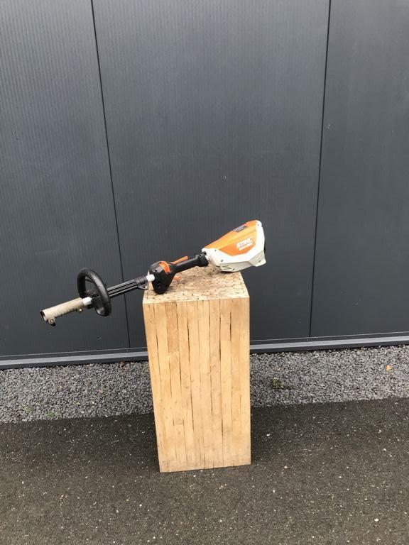 Stihl KMA 130 R accu combimotor 2024, Tuin en Terras, Hand-tuingereedschap, Gebruikt