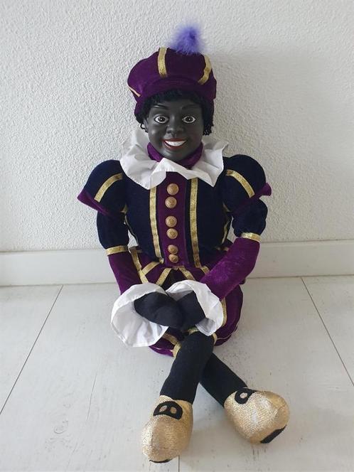 Leuke zwarte Piet pop van de V&D in kleur paars, Diversen, Sinterklaas, Gebruikt, Verzenden