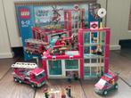 Lego brandweerkazerne 60004, Ophalen of Verzenden, Zo goed als nieuw, Complete set, Lego