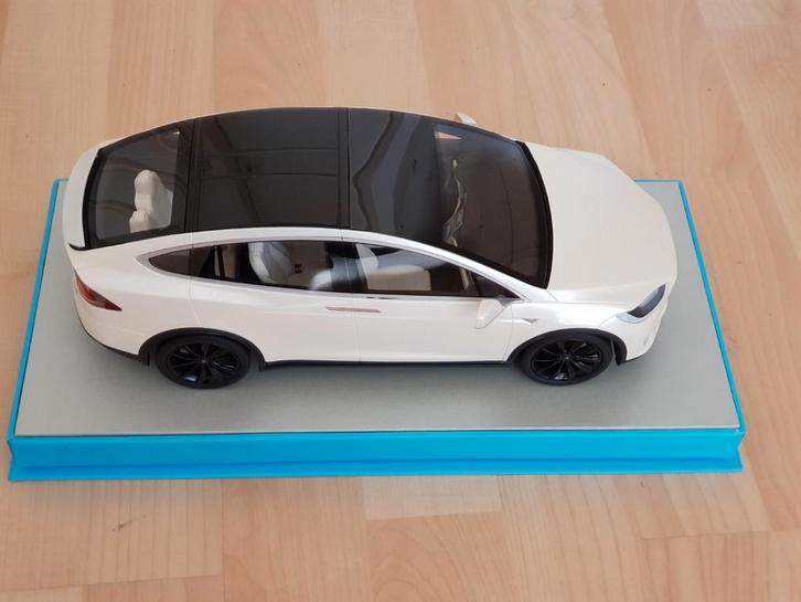 Hele mooie Tesla's 1:18., Hobby en Vrije tijd, Modelauto's | 1:18, Nieuw, Auto, Ophalen of Verzenden