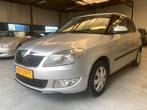 Skoda Fabia 2011 Grijs inruil is welkom, Auto's, Skoda, Te koop, Zilver of Grijs, Geïmporteerd, 5 stoelen