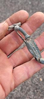 (2) Romeins bronzen fibula, Bodemvondst, Antiek en Kunst, Ophalen of Verzenden