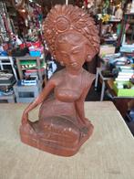 Houten beeld van Balinese vrouw, Ophalen of Verzenden